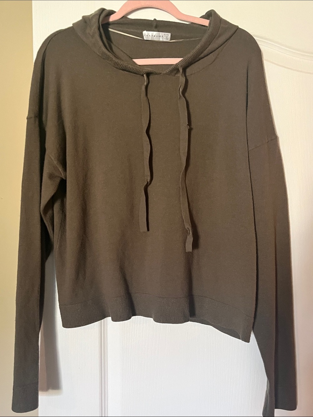 Women's Olive Hoodie Sweater - Relaxed Knit Pullover